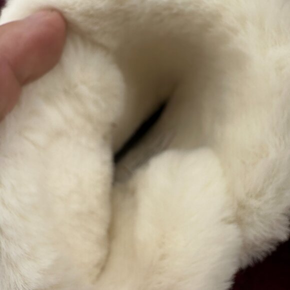 GIRL'S TAN SUEDE BOOTS MULTICOLOR KNITTED BOW AND LINED FAUX FUR, SIZE 13 - Picture 11 of 12